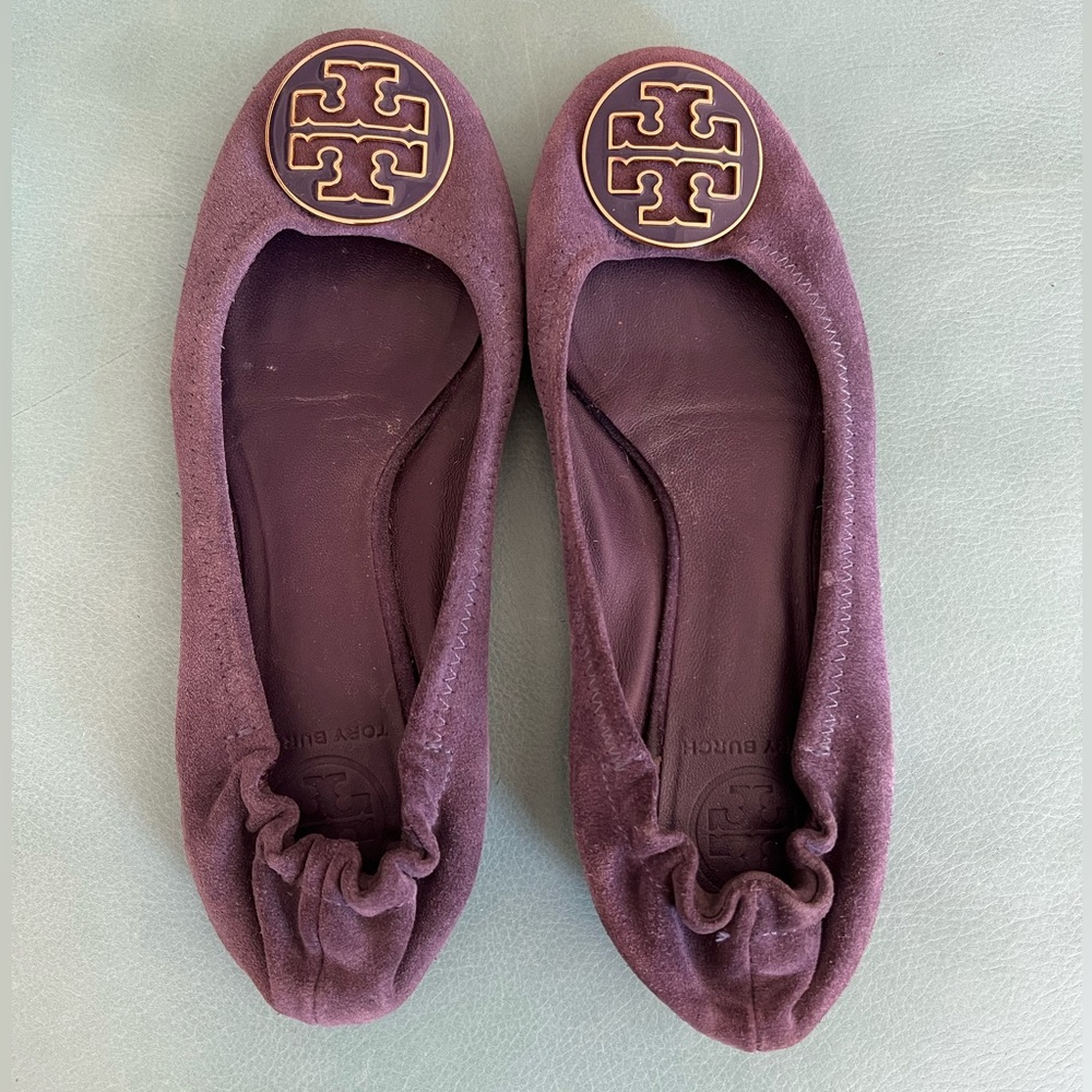 Tory Burch purple suede Reva flats / size 7.5